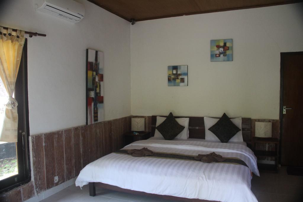 Star Bar And Bungalows Gili Air Exterior photo