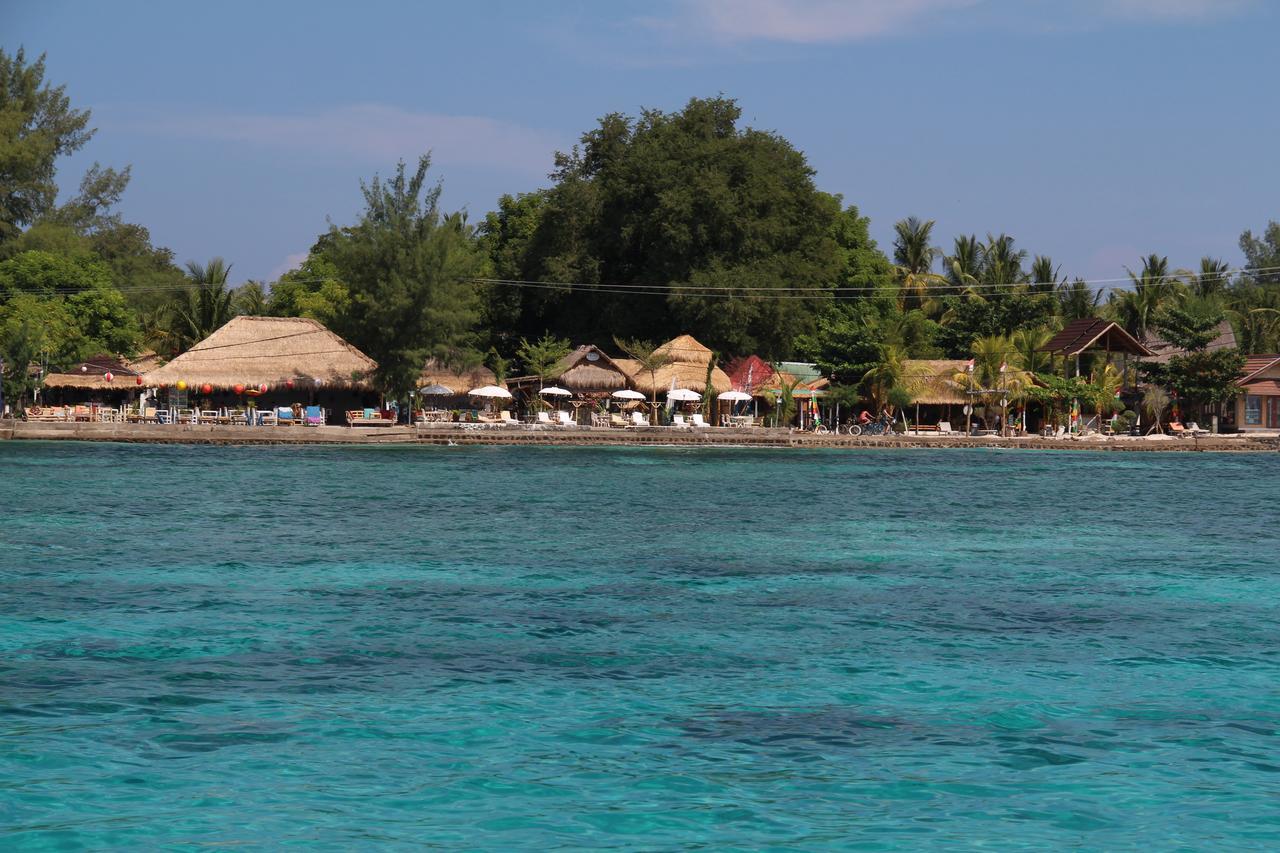 Star Bar And Bungalows Gili Air Exterior photo
