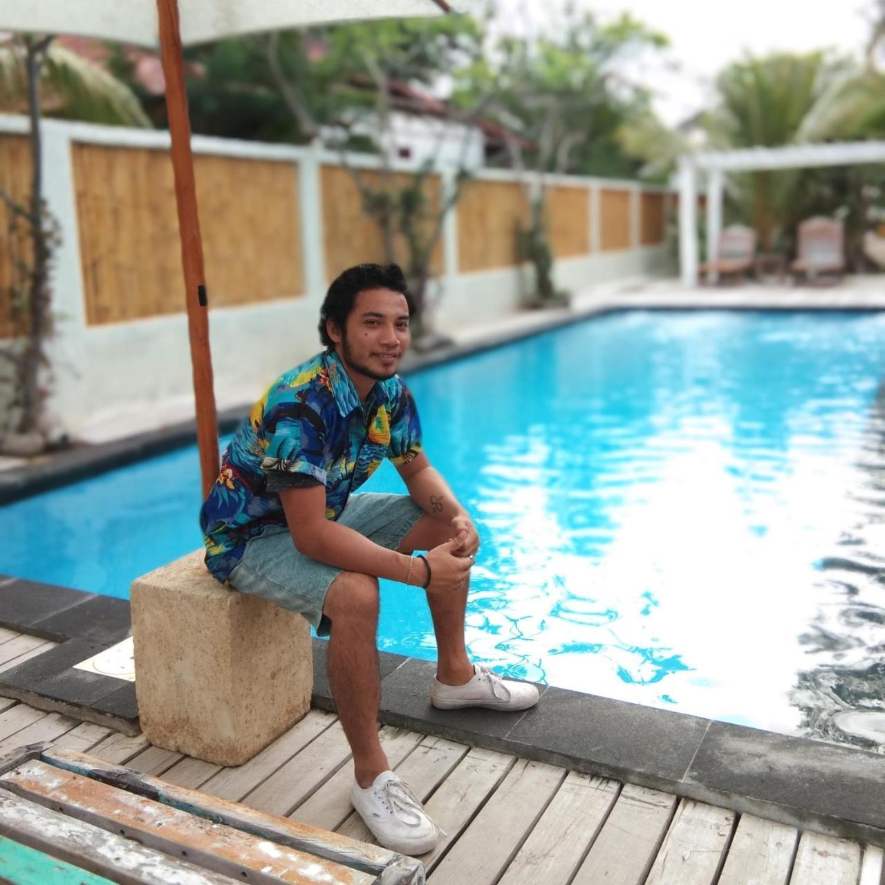 Star Bar And Bungalows Gili Air Exterior photo